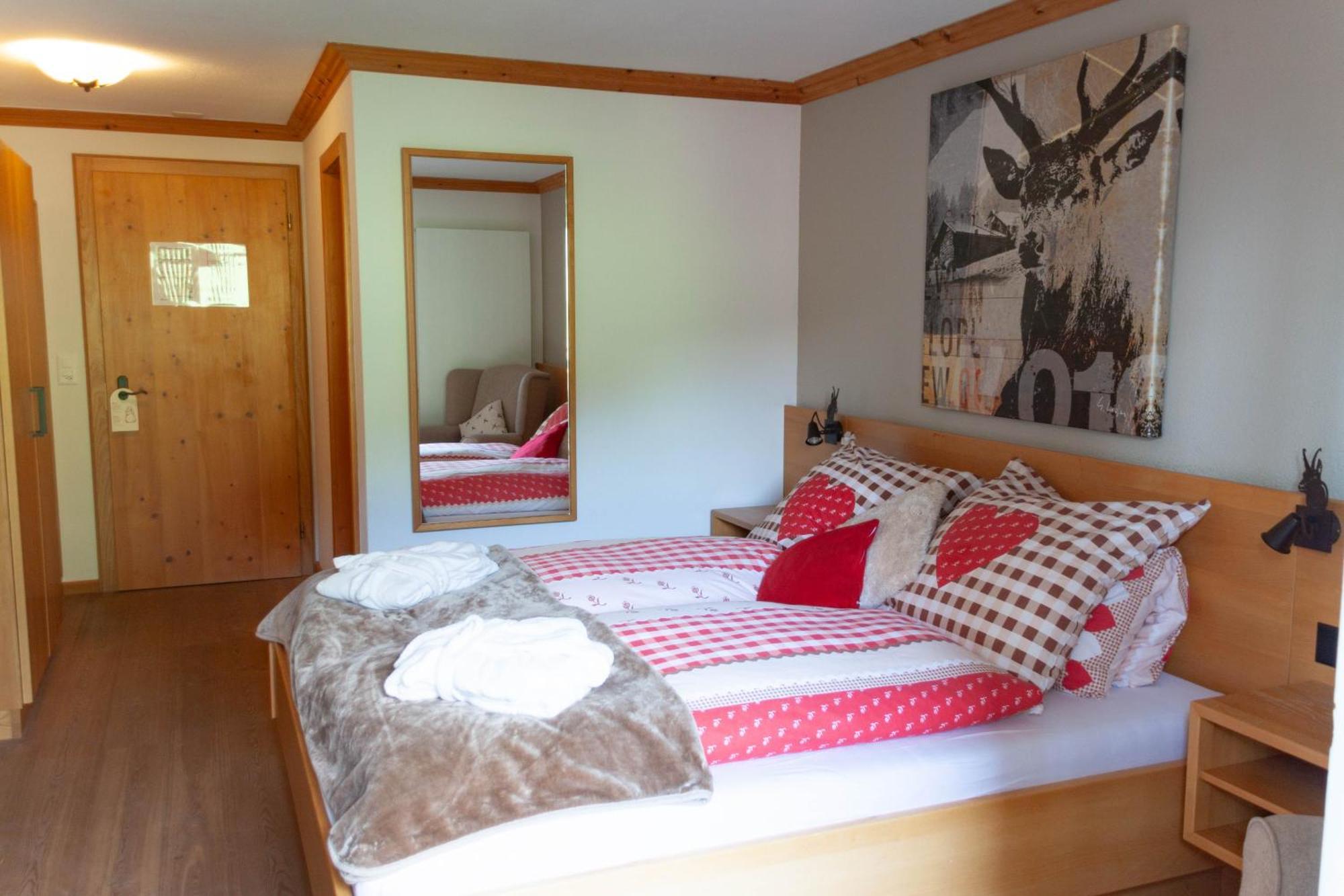 Hotel Madrisajoch Sankt Antönien Buitenkant foto