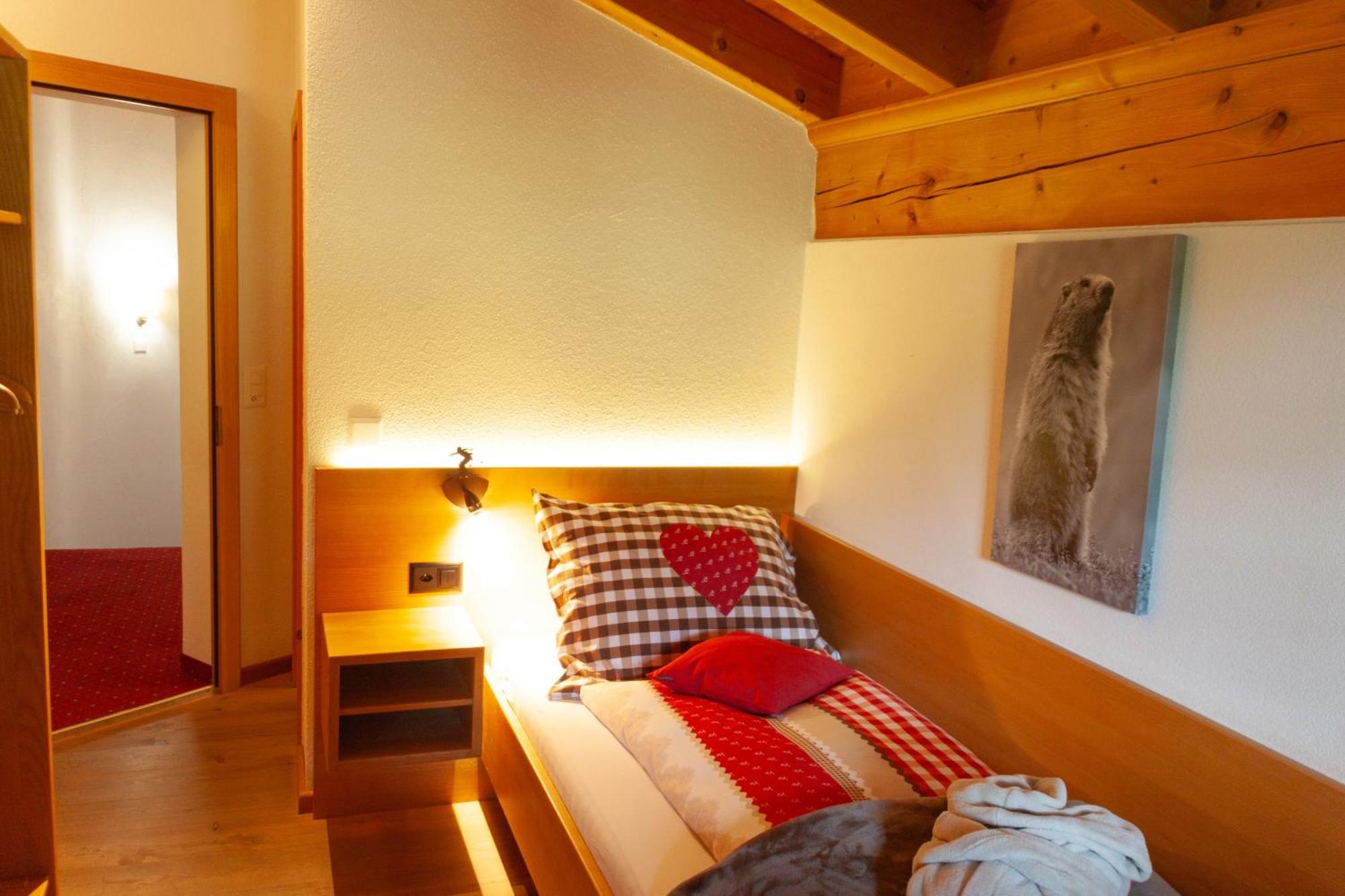 Hotel Madrisajoch Sankt Antönien Buitenkant foto