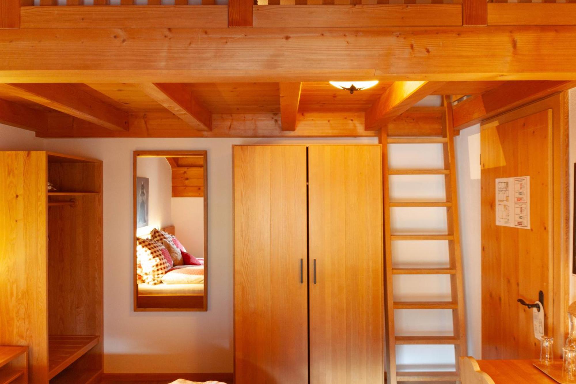 Hotel Madrisajoch Sankt Antönien Buitenkant foto