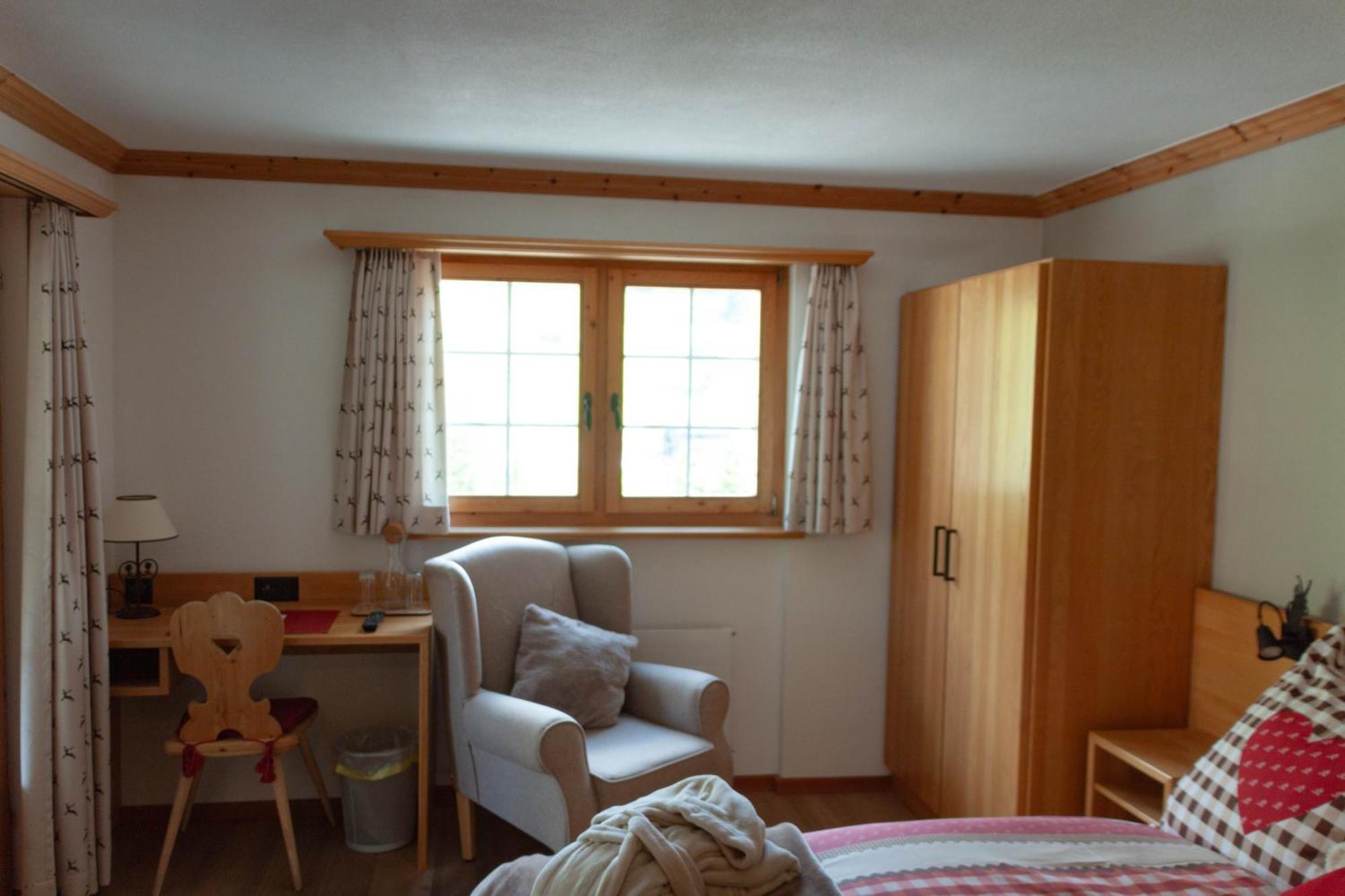 Hotel Madrisajoch Sankt Antönien Buitenkant foto