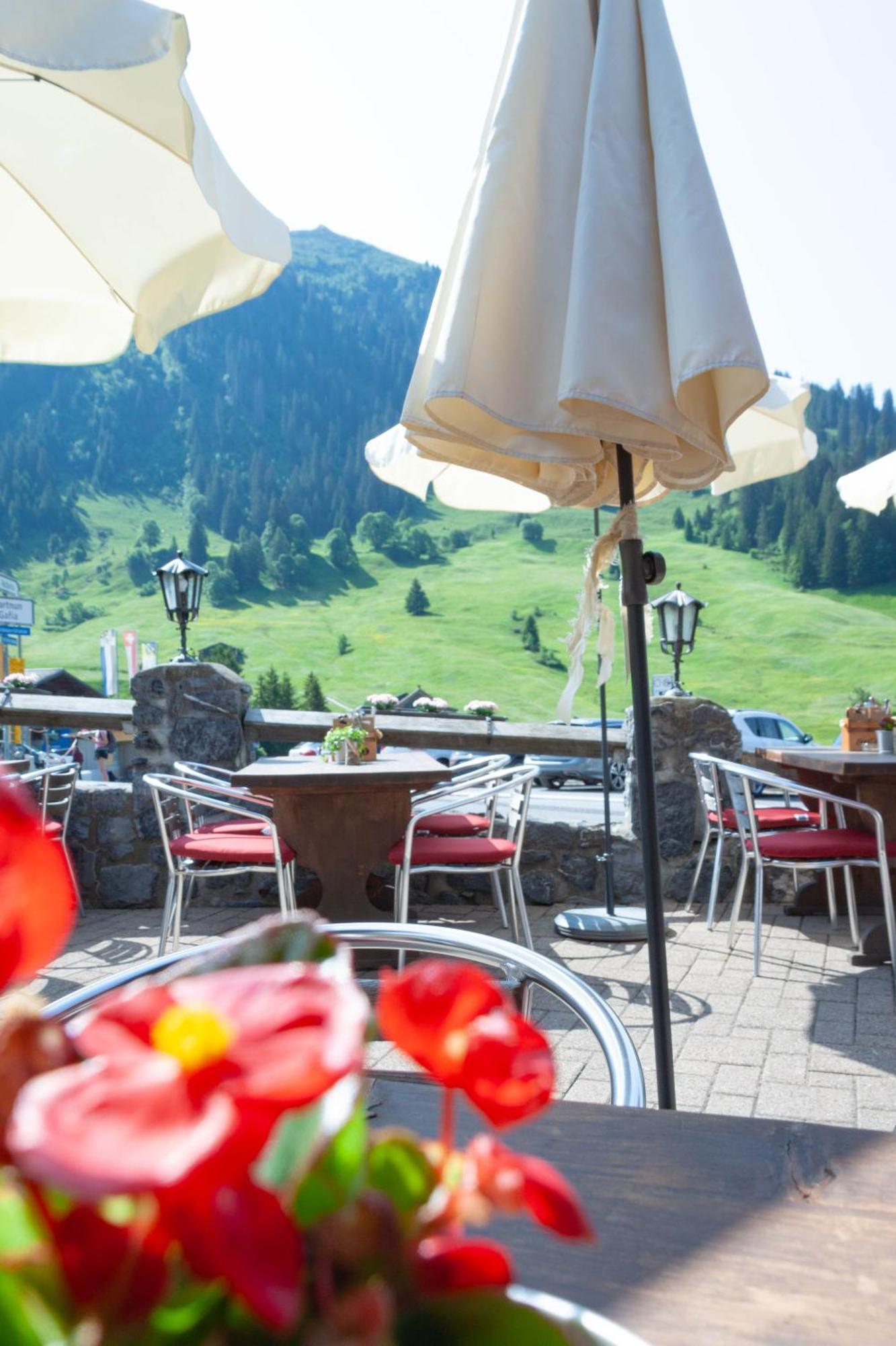 Hotel Madrisajoch Sankt Antönien Buitenkant foto
