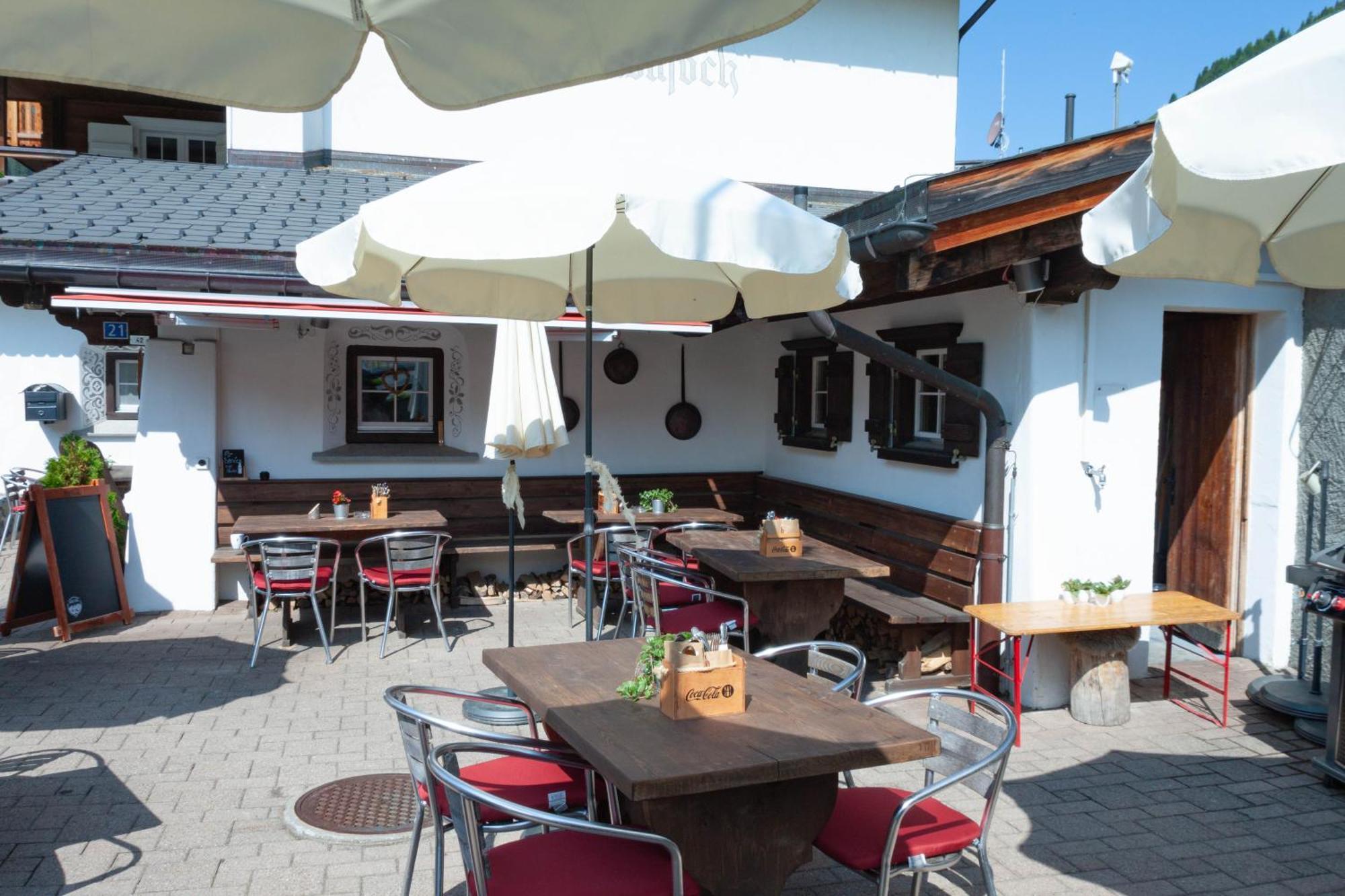 Hotel Madrisajoch Sankt Antönien Buitenkant foto