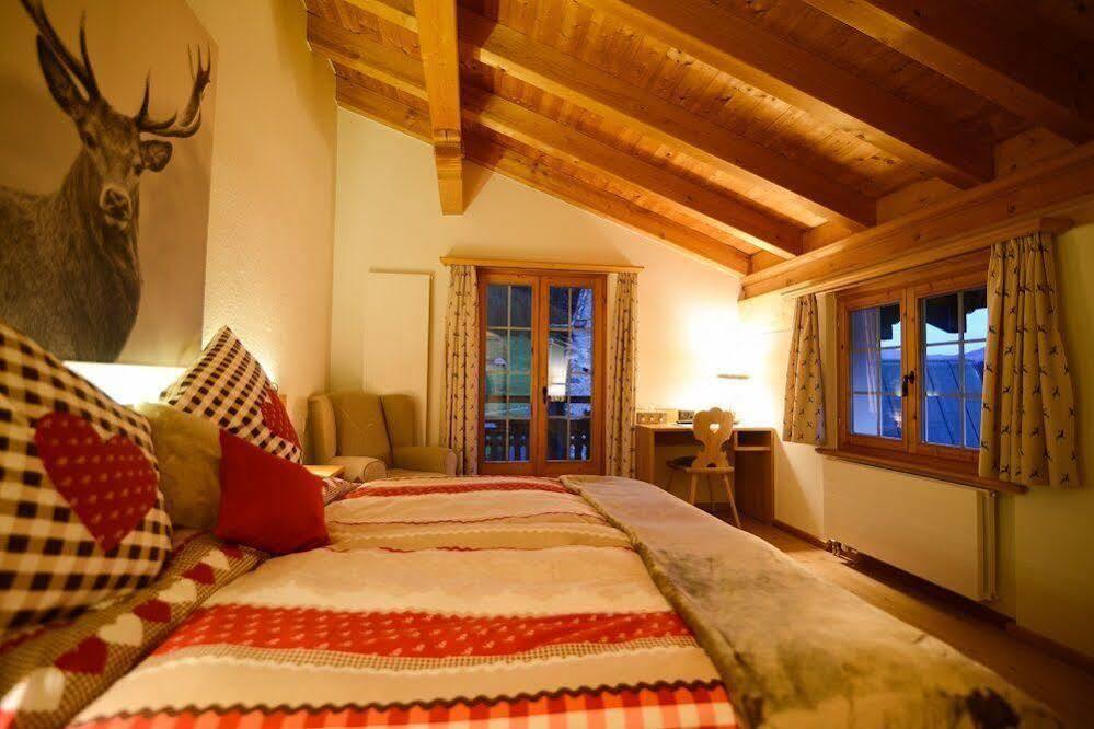 Hotel Madrisajoch Sankt Antönien Buitenkant foto